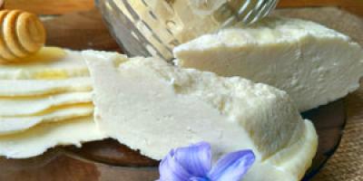 Нежный домашний адыгейский сыр (панир) из молока