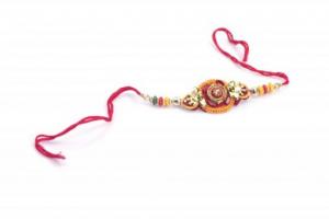 The meaning of a red thread with a pendant How to wear a bracelet with a pendant correctly